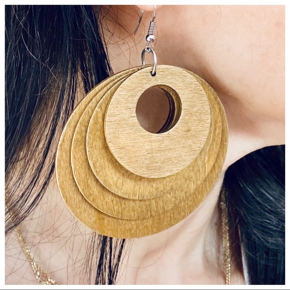✨RESTOCKED✨FAVORITE BOHO CHIC WOOD CIRCLE LAYERED FABULOUS EARRINGS - Picture 11 of 11